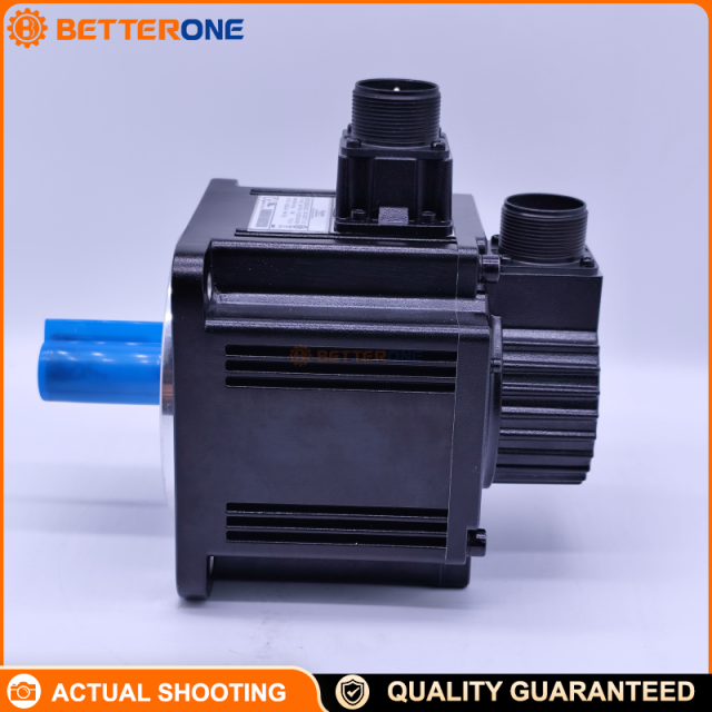 Schneider Electric BCH1302N12A1C BCH Servo Motor for Lexium 23 Plus, 1kW, 220V Single-Phase, 3000rpm Max, 20-bit Incremental Encoder, 130mm Asian Standard Flange, Keyed Shaft Ø22×47mm, IP40, No Oil Seal, No Brake, Straight Connection