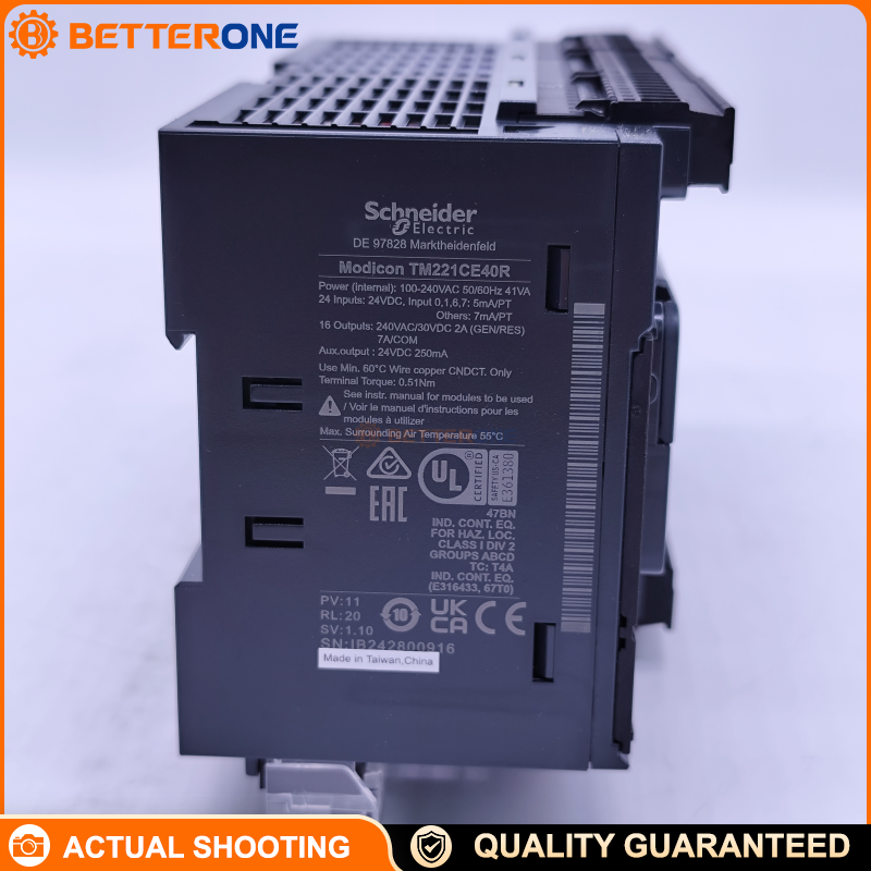 Schneider Electric TM221CE40R Modicon M221 PLC Logic Controller, 40 I/O (24DI + 16 Relay Outputs), 2×0–10V Analog Inputs, 100–240VAC, Ethernet + Serial, SD/USB, Machine Automation Controller