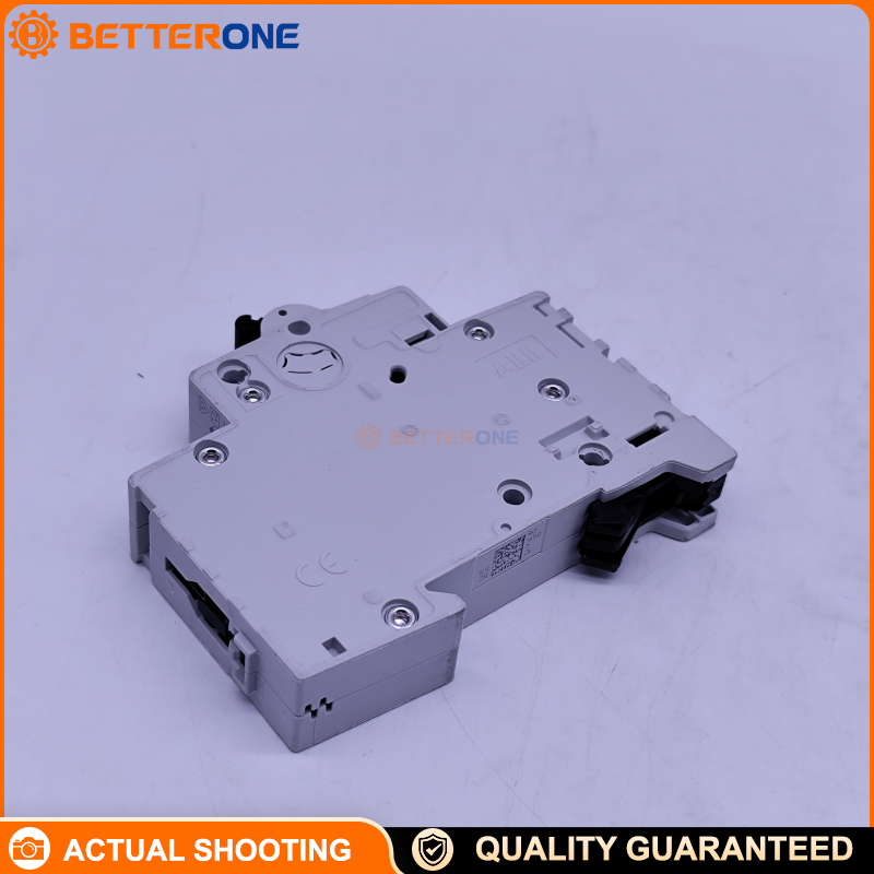 ABB 2CDS251001R0044 S201-C4 Miniature Circuit Breaker, 1-Pole, 4A Rated Current, C-Curve, 230/400VAC, 6kA Breaking Capacity (S200 System pro M compact)