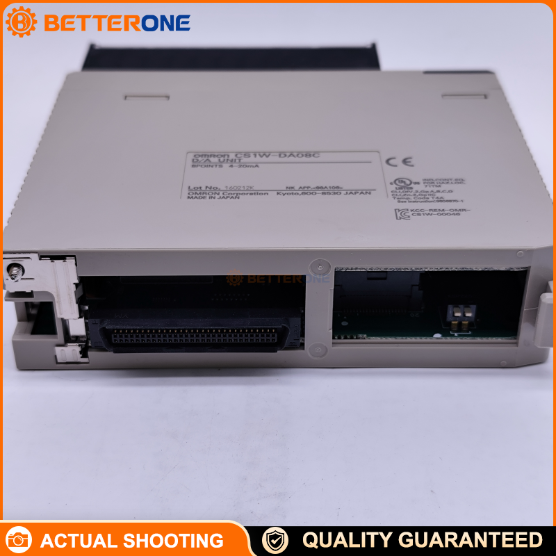 Omron CS1W-DA08C CS1 Series Analog Output Unit, 8-channel 4–20 mA current outputs, 1/4,000 resolution (~12-bit), ~1 ms/point conversion, offset/gain adjustment and output hold—ideal for CS1 rack PLC analog control.