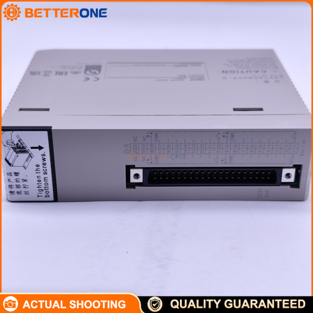 English: Omron CS1W-ID231 CS1 Series 32-Point 24VDC Digital Input Unit (NPN/PNP wiring compatible), 3.9kΩ input impedance, 6mA typical input current, for CS1 rack PLC I/O expansion