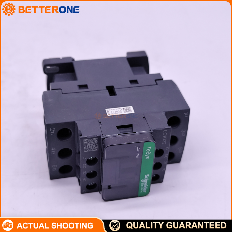 Schneider Electric LC1D32M7C TeSys Deca Motor Contactor, 3P (3NO), AC-3 32A (≤440V), 220VAC 50/60Hz coil, built-in 1NO+1NC auxiliaries, screw clamp terminals, DIN-rail/plate mounting, for motor starters & control panels