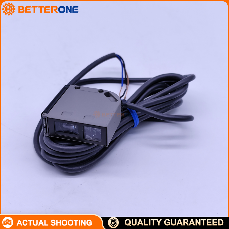 Omron E3S-CL2 Distance-settable Photoelectric Sensor (Metal Case), 5–500mm, IR LED 850nm, 10–30VDC, NPN/PNP open collector, Light-ON/Dark-ON, pre-wired 2m, IP67 (oil-proof)