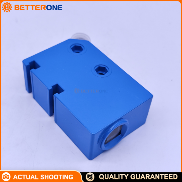 SICK KT6W-2N5116 Contrast Sensor (registration/print mark detection), RGB LED, ≤10 mm, NPN output, 10–30 VDC, 5 kHz, 100 µs response, M12 4-pin, IP67; ideal for packaging, printing, labeling.