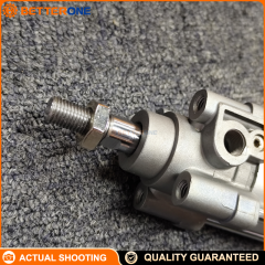 SMC C96SDB32-300 ISO 15552 tie-rod air cylinder, double-acting single rod, 32 mm bore / 300 mm stroke, built-in magnet for auto switches, air cushion both ends + bumper, G1/8 ports, max 1.0 MPa—for pushing/clamping/positioning automation