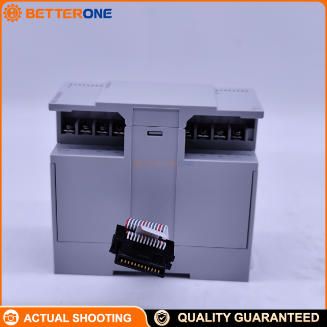 Mitsubishi Electric FX5-16ER/ES MELSEC iQ-F PLC I/O Expansion Module with 8 Points 24V DC Sink/Source Inputs, 8 Relay Outputs, Screw Terminal Block, Compact Digital I/O Extension for Industrial Automation Control Systems