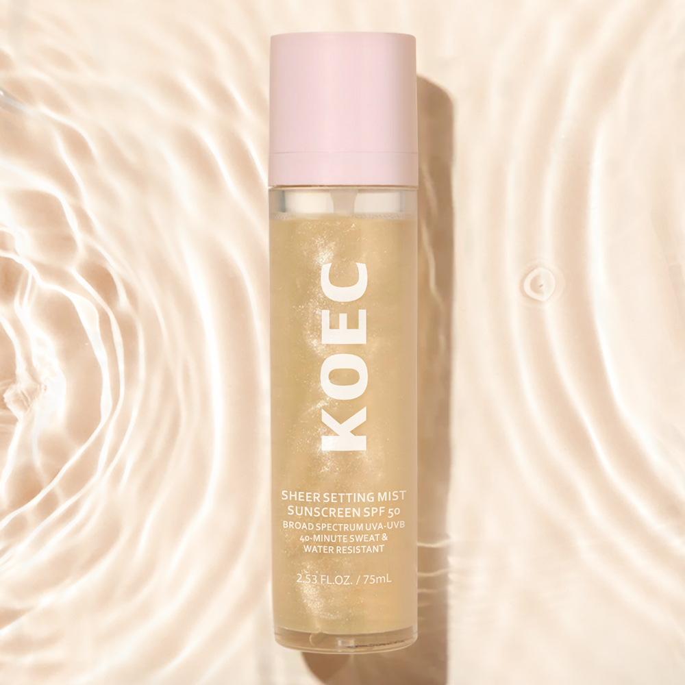 Sheer Setting Mist Sunscreen SPF 50 Broad Spectrum Shimmering Body Mist Hydrating Glow for Face Body Non-Greasy & Fast-Absorbing