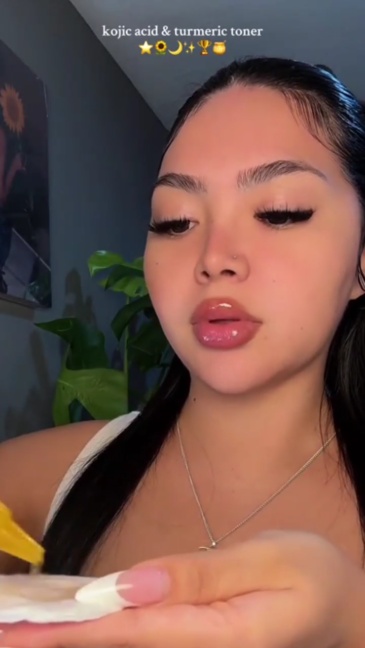 Kojic Acid & Turmeric Facial Toner