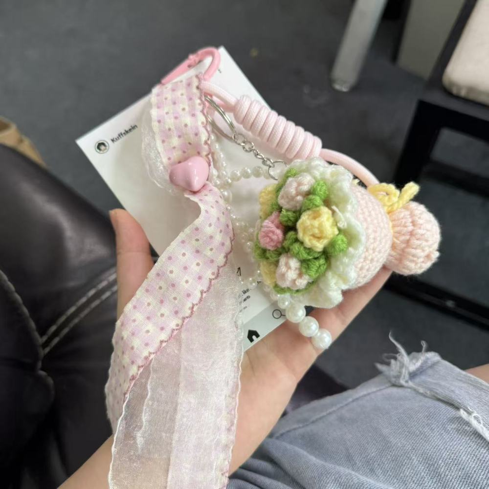Hand-knitted woolen little flowers
