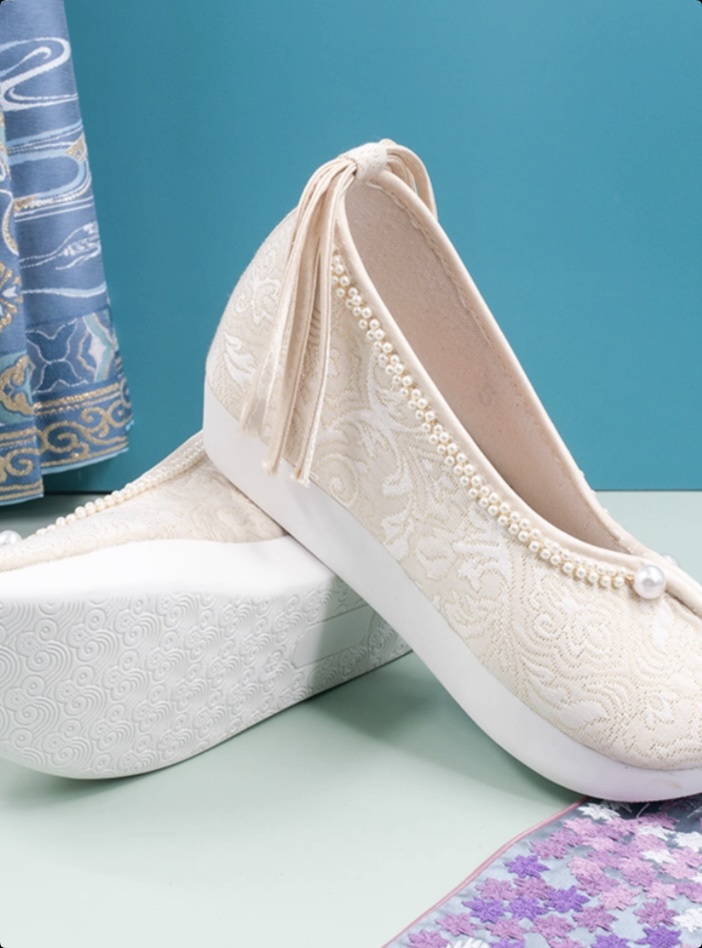 Traditional-style Elevator Round-toe Soft-sole & Shoes – Ming Mianxiu/Dengyun Hanfu Cloth Footwear