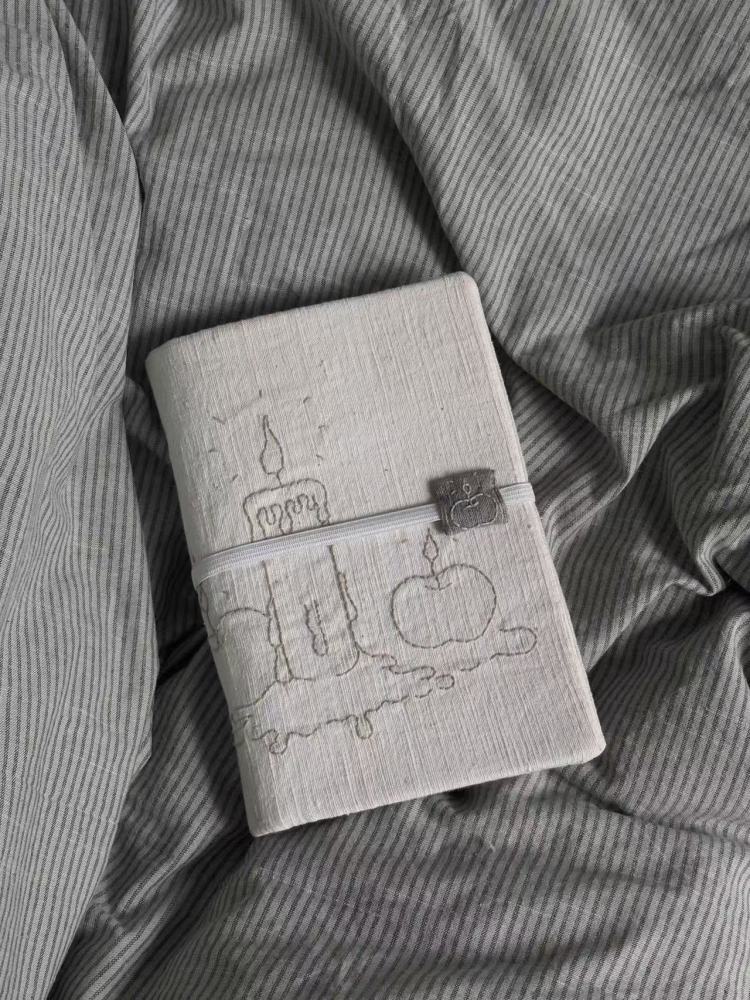 New Apple A6 Embroidered Loose-Leaf Notebook, Detachable Planner Journal, Portable Notepad for Students