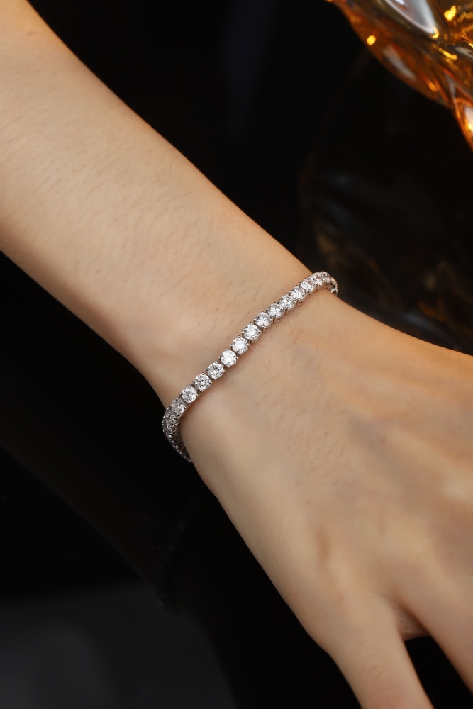 PT950 Lab-Grown Diamond Bracelet (Round, 0.20 Carat)