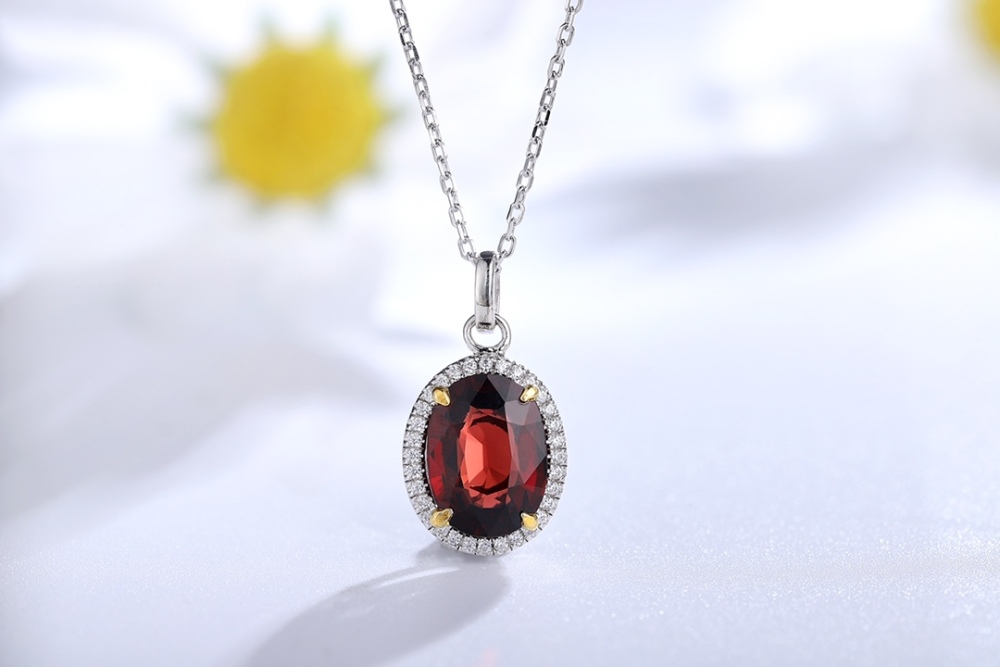 S925 Sterling Silver Natural Garnet Necklace Y