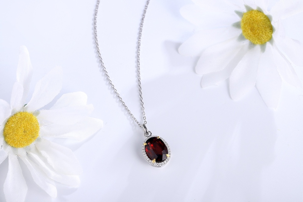 S925 Sterling Silver Natural Garnet Necklace Y