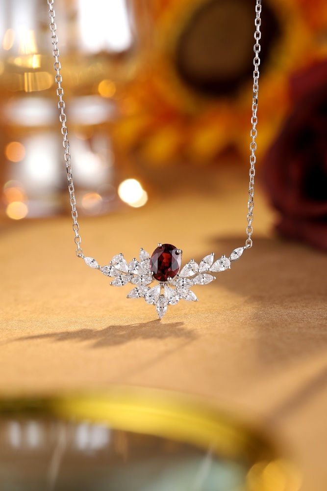 S925 Sterling Silver Natural Garnet Necklace Y