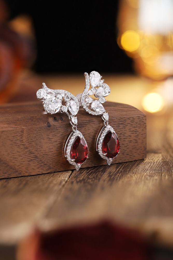 S925 Silver Natural Garnet Stud Earrings