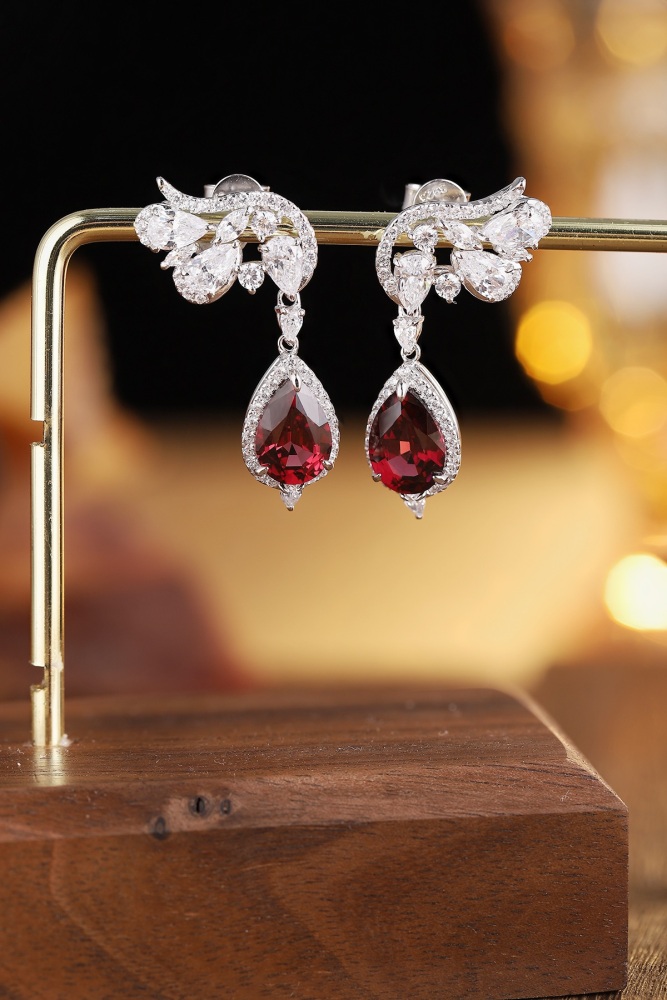S925 Silver Natural Garnet Stud Earrings