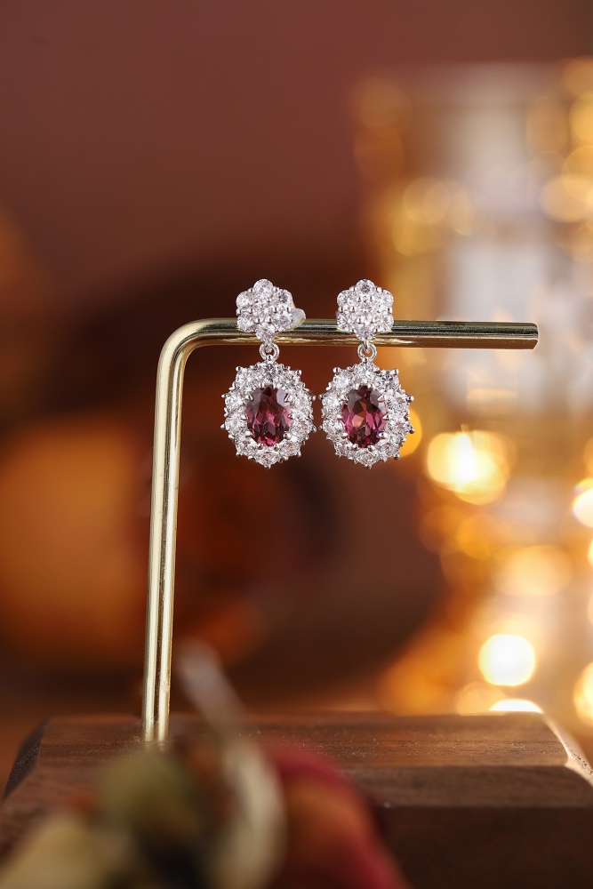 S925 Silver Natural Garnet Stud Earrings