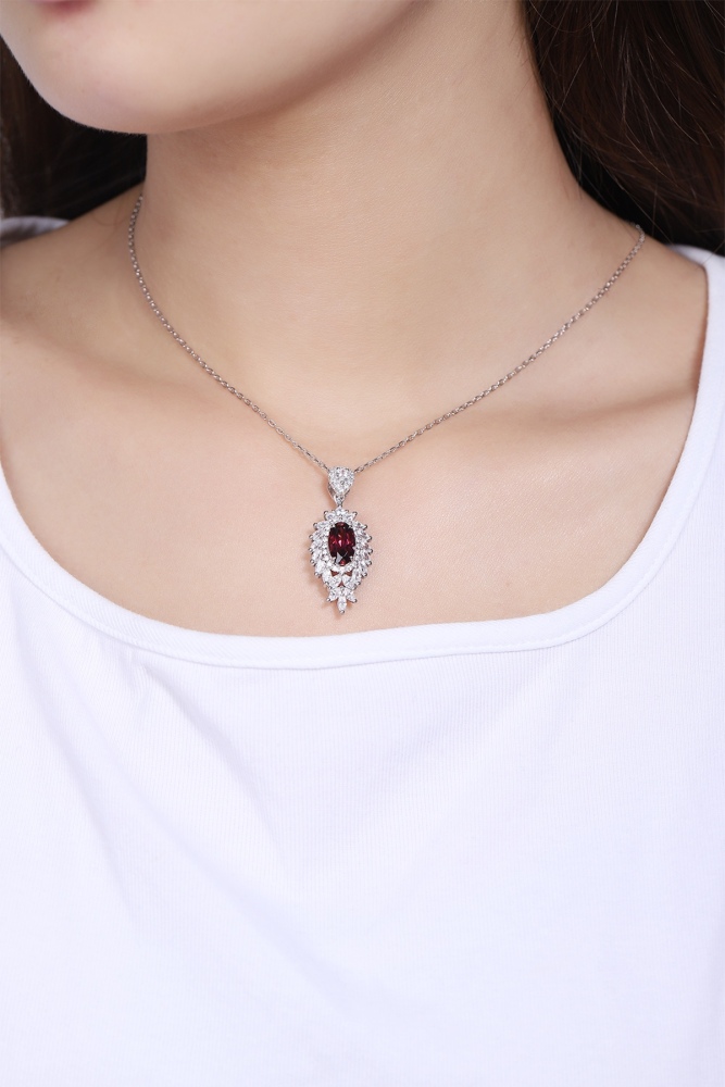 S925 Sterling Silver Natural Garnet Necklace Y