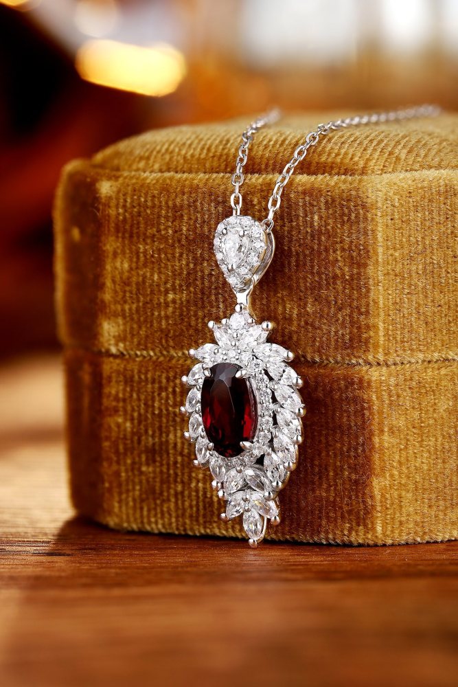 S925 Sterling Silver Natural Garnet Necklace Y