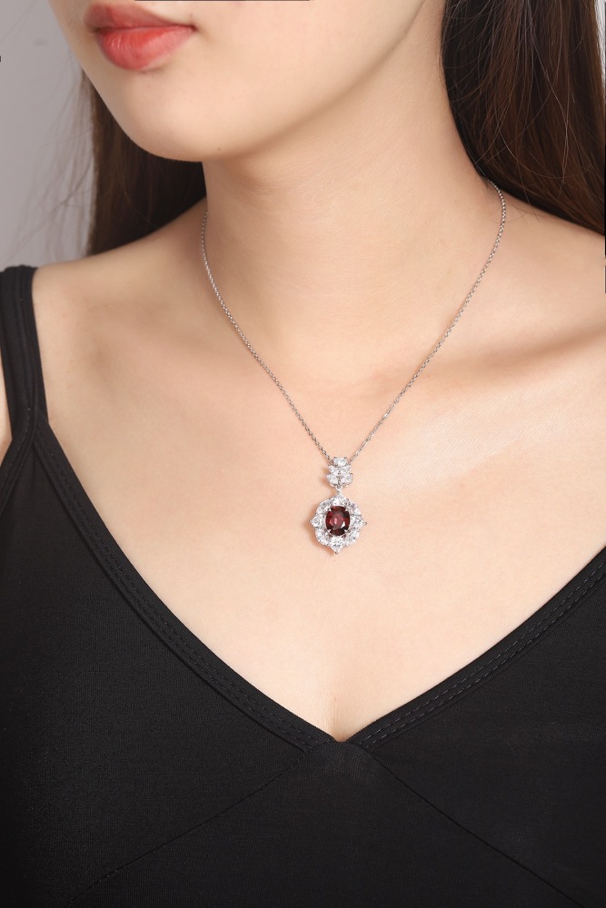 S925 Sterling Silver Natural Garnet Necklace Y