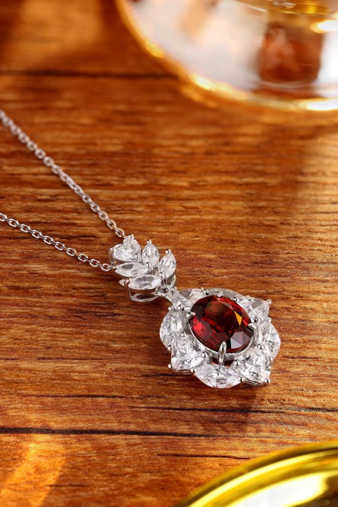 S925 Sterling Silver Natural Garnet Necklace Y