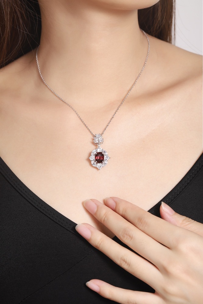 S925 Sterling Silver Natural Garnet Necklace Y