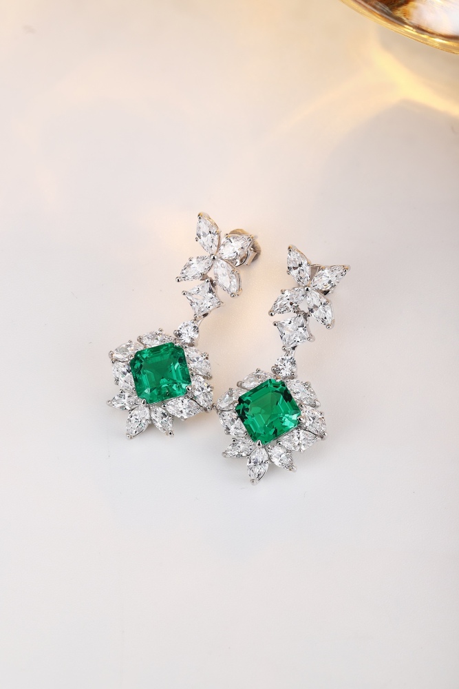 S925 Silver Stud Earrings Set with Lab-Grown Emeralds