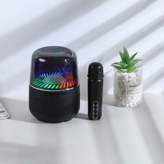 Dropshipping products 2022 Loveble speakers wireless mic RGB lamp Supper bass speaker wireless microphone mini speaker