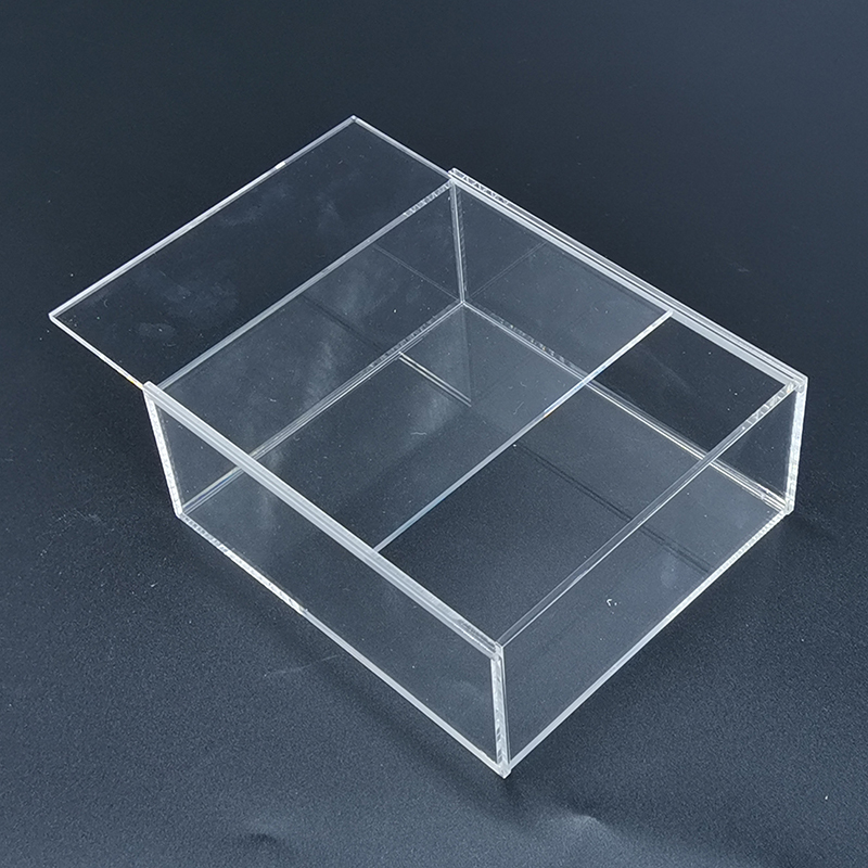 clear acrylic box