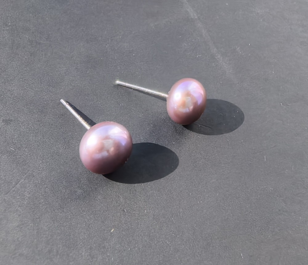 Freashwater Pearl Earring  Natural Pearl  Purple Color 8mm