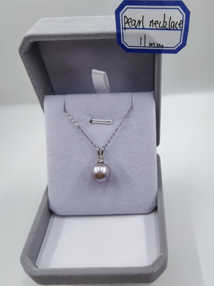 Purple Pearl Pendant 11mm Pearl Necklace Rabbit Ears