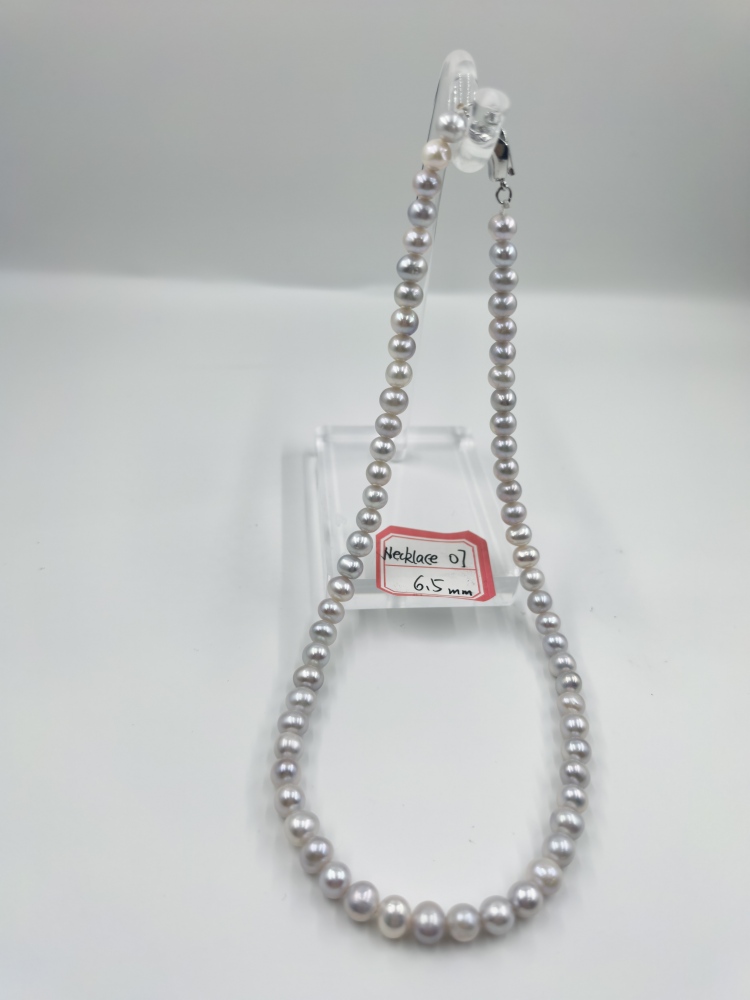 Freshwater Pearl Necklace Gray Purple color 6.5mm