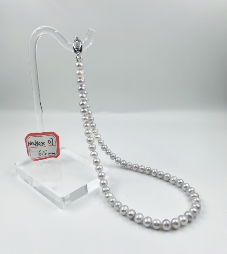 Freshwater Pearl Necklace Gray Purple color 6.5mm