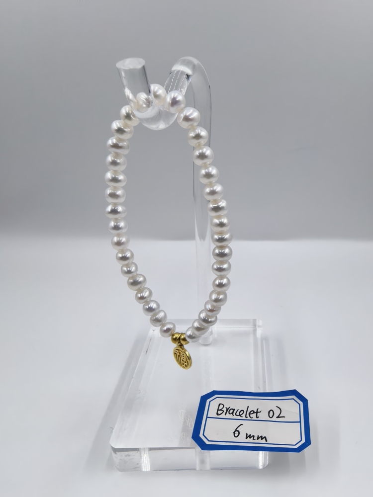 Pearls Bracelet 6mm with Chinese Fu character pendant