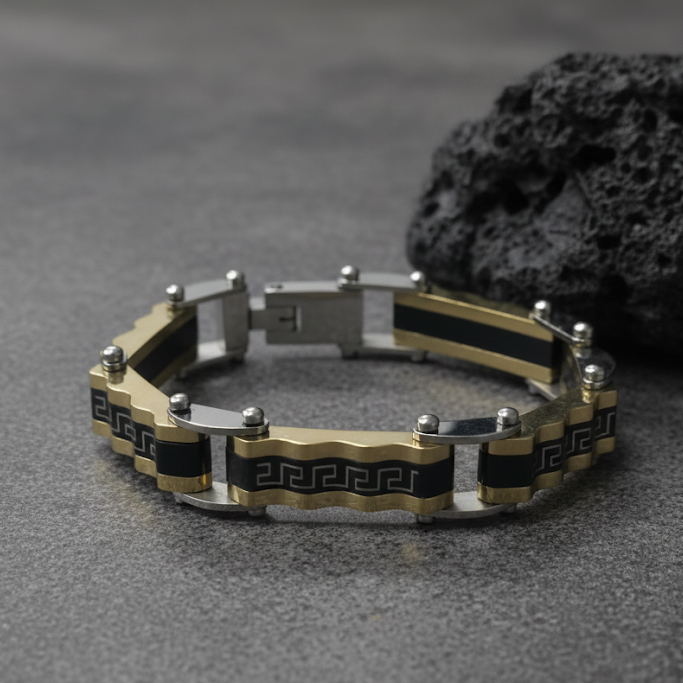 Gold and silver metal links