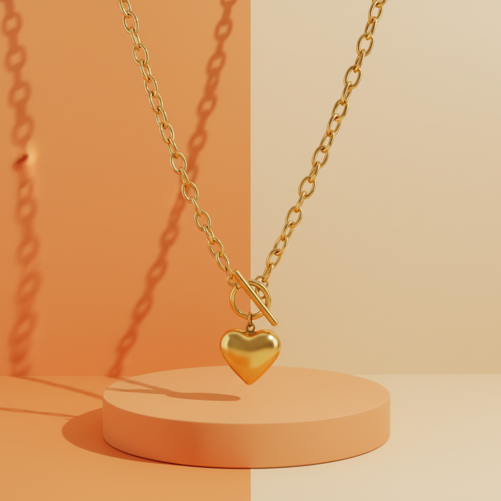 Heart-shaped Pendant Necklace
