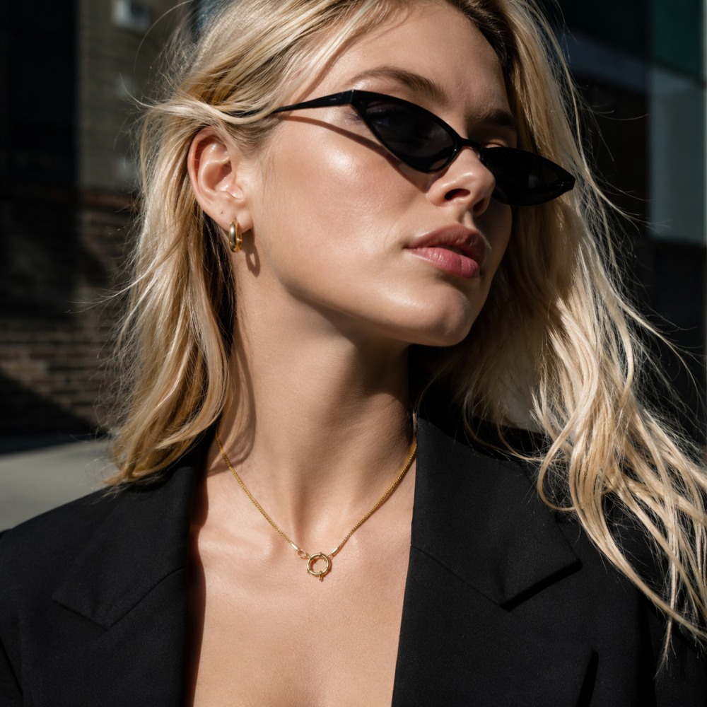 LUMIERE Gold Curb Chain Necklace