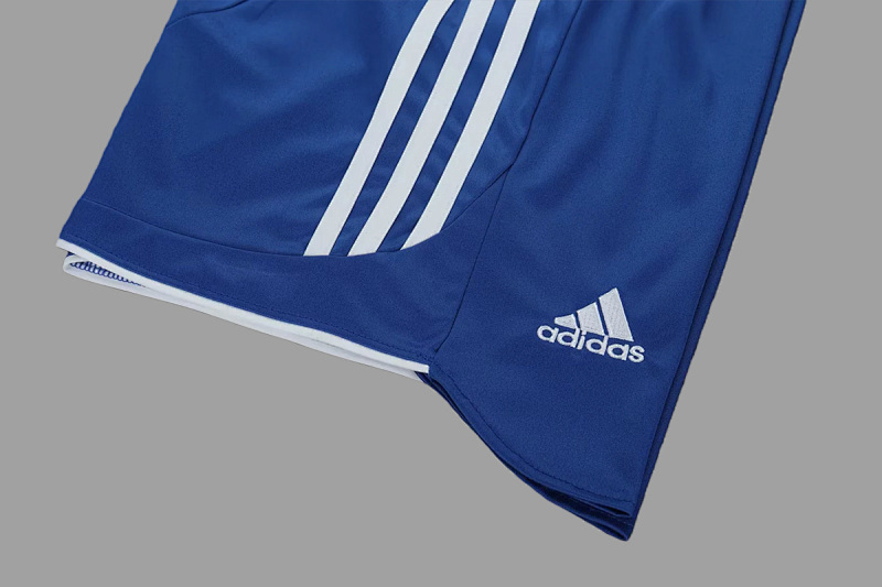 06/08 Chelsea Home Kids Retro Soccer Jersey Size 16-28