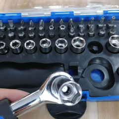 Chromium Vanadium Alloy Steel Screwdriver Set Ratchet Handle Sockets for Computer Mobile Phone Repair (Plastic Case Storage),MY SHOP,
