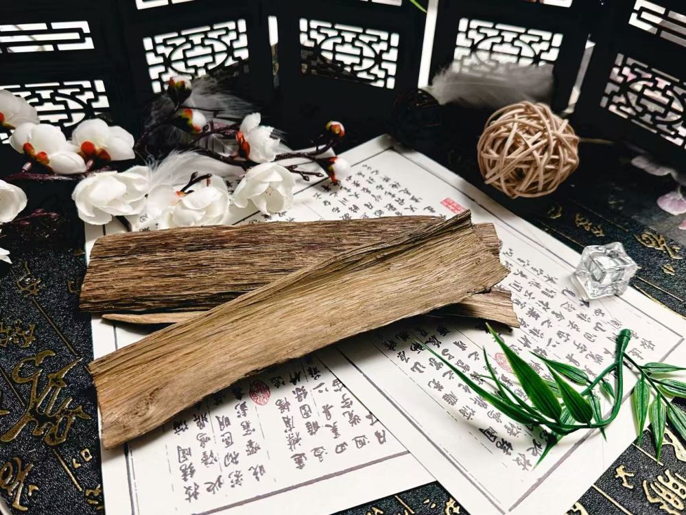 Natural Agarwood Chips for Heating - Grade A & B Qi-Nan Scent | Pure Fragrant Wood Pieces for Electric Incense Warmer