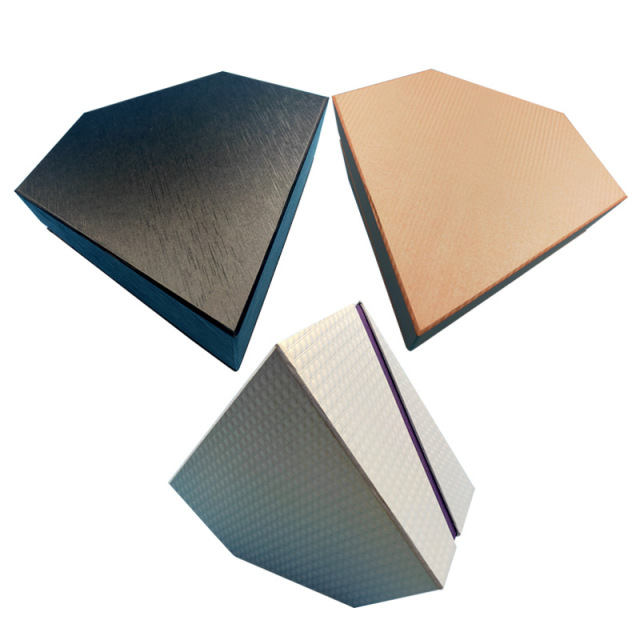 Creative diamond-shaped gift box custom-made special hard white cardboard right angle high-end cosmetics special-shaped gift box customization