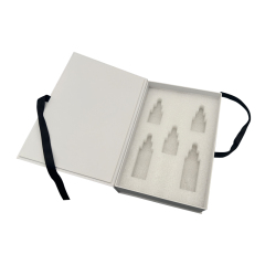 Custom Logo Recycled Ribbon Printed Gift Boxes with Unique Magnetic Closures UV Coating Embossed Packaging Paper with Window