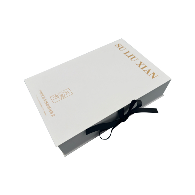 Custom Logo Recycled Ribbon Printed Gift Boxes with Unique Magnetic Closures UV Coating Embossed Packaging Paper with Window