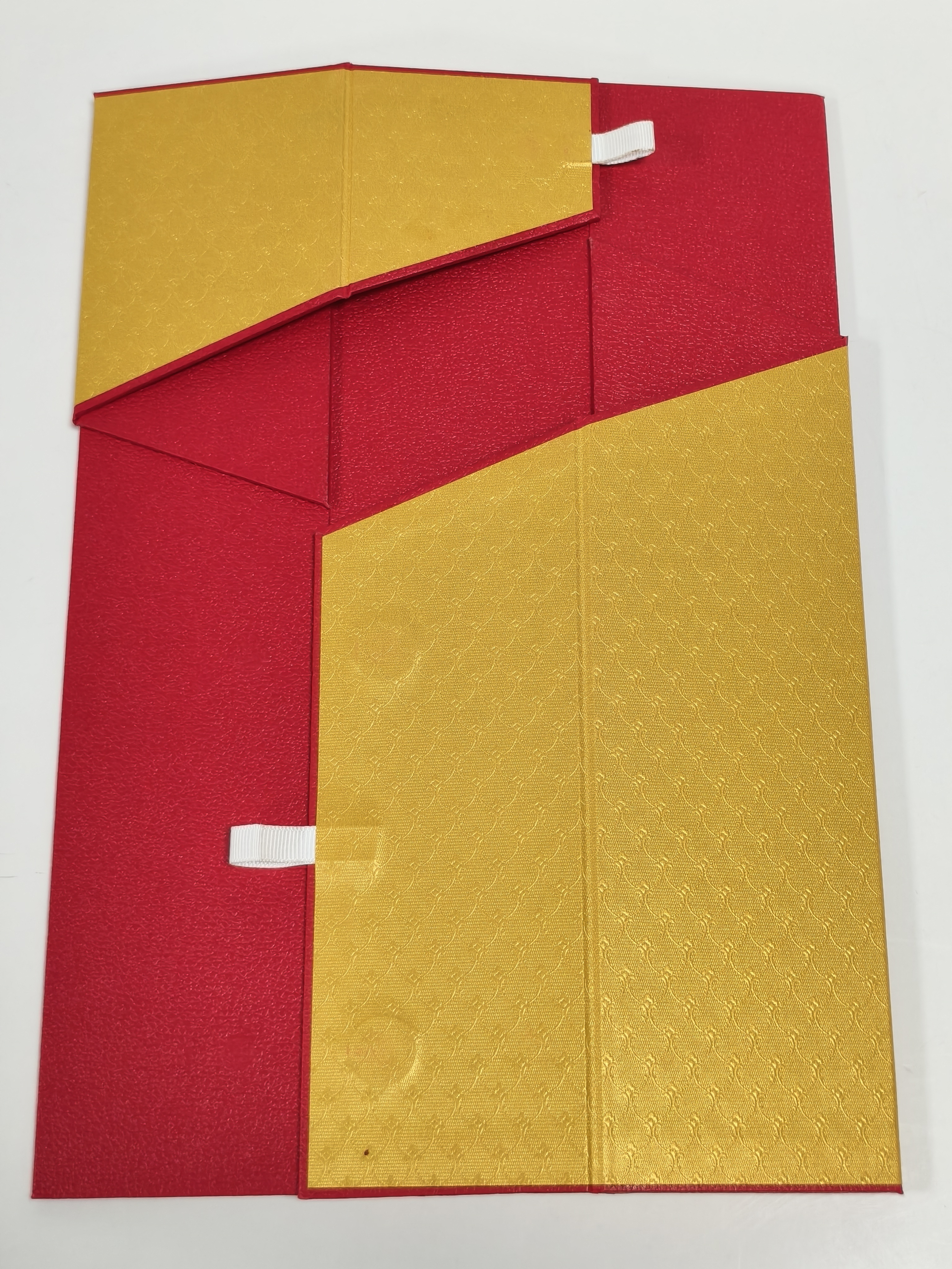 Folding wine box