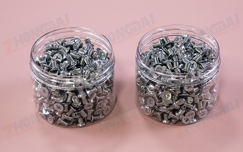 Máquina empacadora de tornillos en cartón