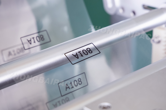 Máquina empacadora de conectores para muebles