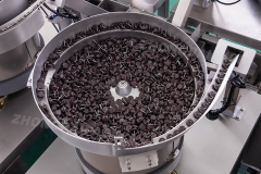 Máquina clasificadora y empacadora de herrajes