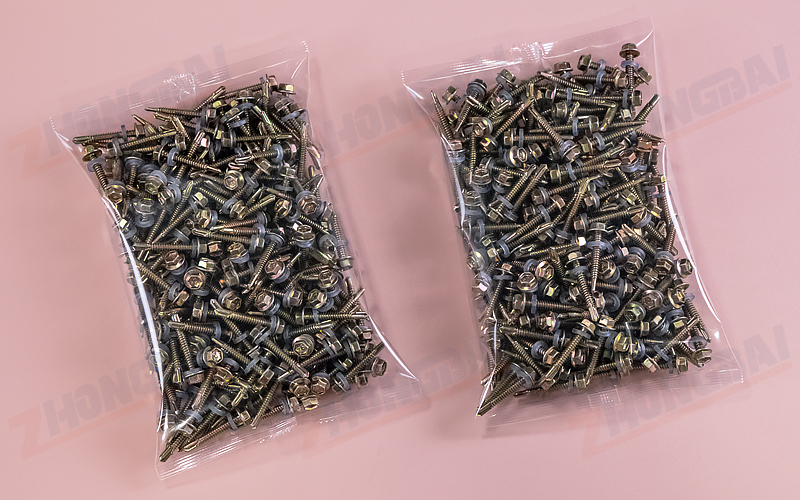 Máquina pesadora y envasadora de pernos