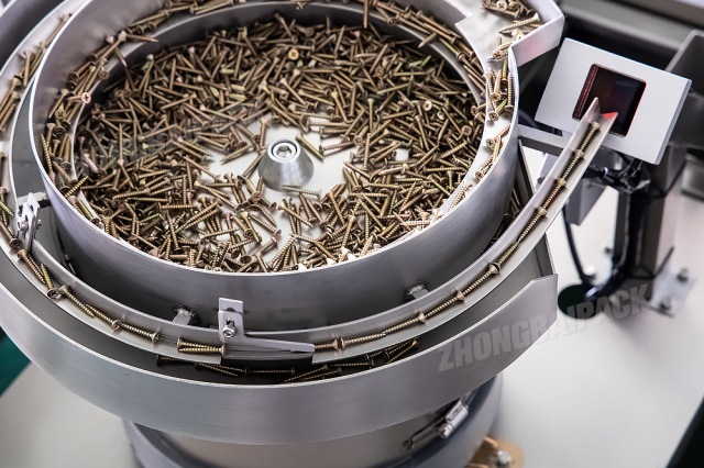 Máquina empacadora de accesorios de montaje